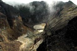 Aher klarifikasi isu Gunung Ciremai lewat Twitter