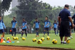 Pasukan Garuda adaptasi cuaca di Dammam