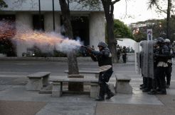Venezuela usir dubes & 3 diplomat Panama