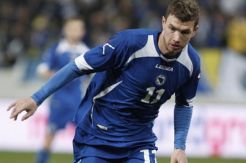 Dzeko merasa dipaksa bermain oleh pelatih Bosnia