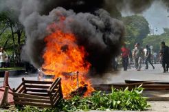 Kadesnya batal dilantik, warga Akomi rusak kantor desa
