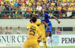 Dua gol Coulibaly benamkan Laskar Antasari