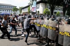 Pemerintah perlu bentuk pusat pengendalian krisis