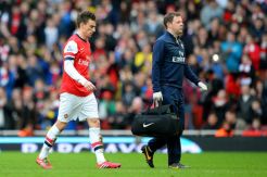 The Gunners cemaskan kondisi Koscielny-Gibbs