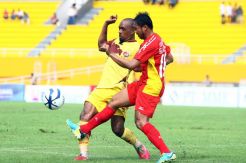 Semburan panas Derby Andalas