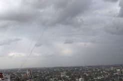 Militan Gaza mengamuk, Israel dihujani ratusan roket