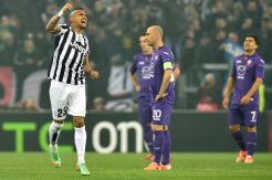 Gol cepat Vidal bawa Juve pimpin sementara