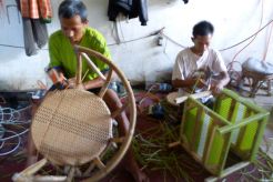 Disperindag Jatim janji bantu industri rotan