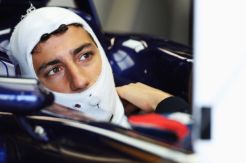 Curangi bahan bakar, Ricciardo didiskualifikasi