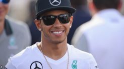 Hamilton senang karena gagal finish.