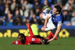 Gareth Barry terhindar dari cedera serius