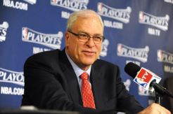 Presiden Knicks isyaratkan Melo bertahan