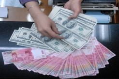 Rupiah diproyeksi masih akan tertekan