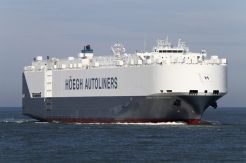 Kapal Dagang Norwegia jadi yang pertama tiba di lokasi