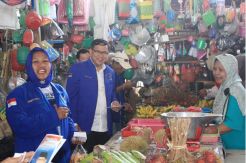 Caleg Demokrat blusukan Pasar Kebonagung