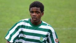 United amankan jasa Carvalho