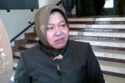 Risma tak melarang miras berizin dijual di toko besar