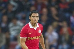 Bek pinjaman PSV ogah kembali ke Etihad