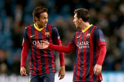 Romario minta Neymar belajar dari Messi