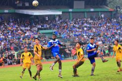 Kemenangan besar Persib telan korban
