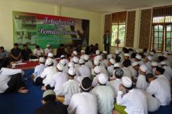 Santri Tangerang gelar istighosah pemilu damai