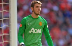 Simpati De Gea buat Victor Valdes