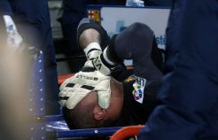 Musim Victor Valdes berakhir