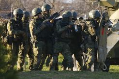 Putin puji kinerja militer Rusia di Crimea