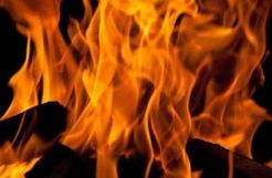 Pemakaman Tionghoa di Padang terbakar