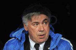 Fans ejek Los Blancos, Ancelotti geram