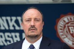Benitez: Mourinho terlalu banyak ngomong