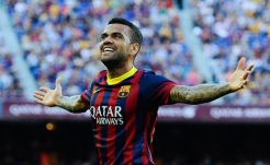 Alves kagumi Diego Costa