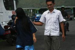 Dibujuk suami, ibu dua anak nekat dagang sabu
