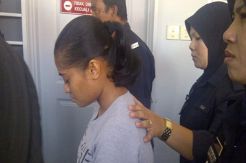 Riwayat kelam Walfrida,...
