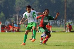 Persebaya simulasi strategi redam Persipura