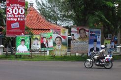 Pelanggaran atribut...