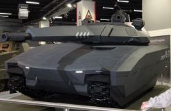 Tank PL-01 siluman bisa nyamar jadi mobil