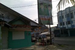 Masa tenang, atribut caleg terpampang di kawasan Ciledug