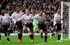 Steven Gerrard puji...