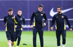 Barcelona minta rumput Vicente Calderon dipotong