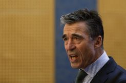 NATO: Jika ingin dialog, Rusia harus tarik pasukannya