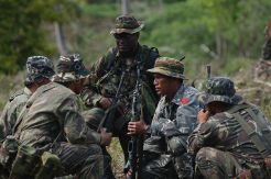 Militer Filipina bentrok dengan Abu Sayyaf, 20 tentara terluka