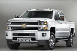 Silverado tampil dengan...
