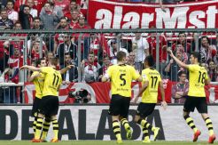 Dortmund curi satu gol di babak pertama