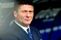 Inter menang telak, Mazzarri tak puas