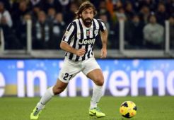 Pirlo nyaris berlabuh ke Stamford Bridge