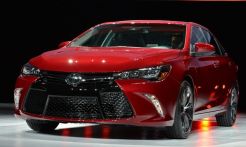 Tampilan anyar Camry 2015