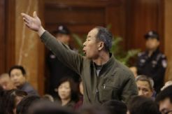 Pejabat Malaysia mangkir tatap muka, kerabat korban MH370 marah