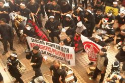 Ribuan SP Bank BTN demo tolak akuisisi