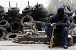Baku tembak di Ukraina timur, 5 tewas